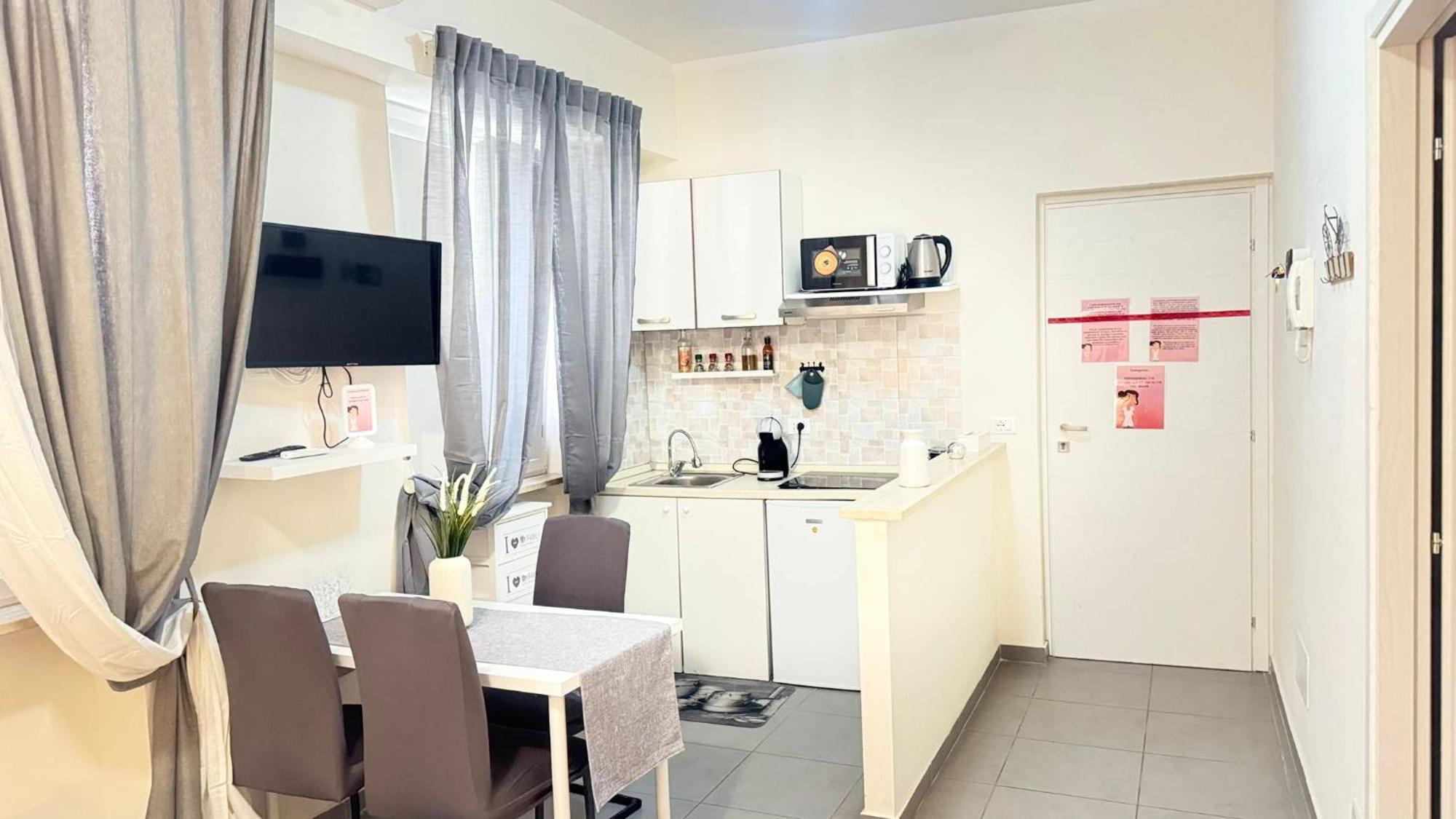 Gemelli Tre Hotel Rome Exterior photo