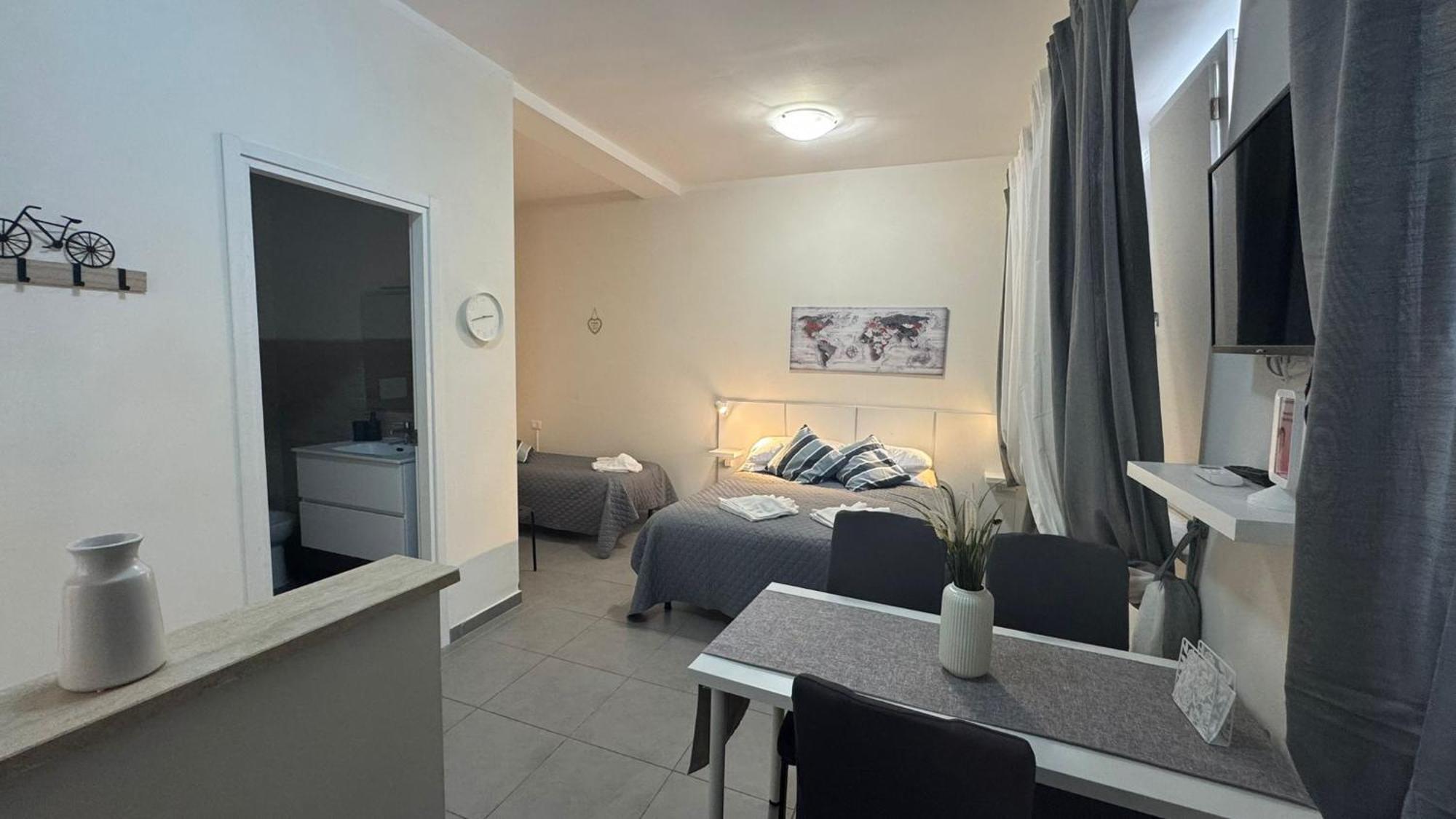 Gemelli Tre Hotel Rome Exterior photo